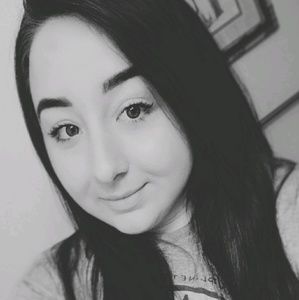 Meet your Posher, Marissa